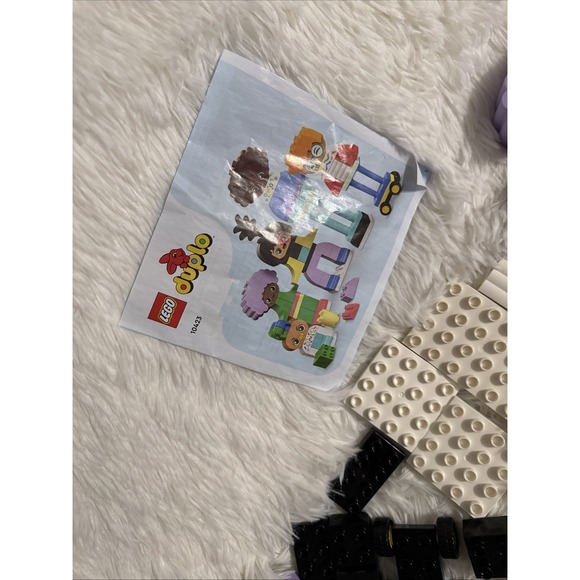LEGO DUPLO Town 10423 Buildable People Big Emotions Set + Instructions NO BOX - Picture 3 of 8